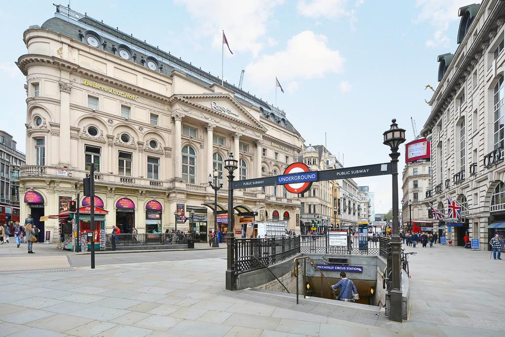 Piccadilly Circus Apartments London Exteriör bild