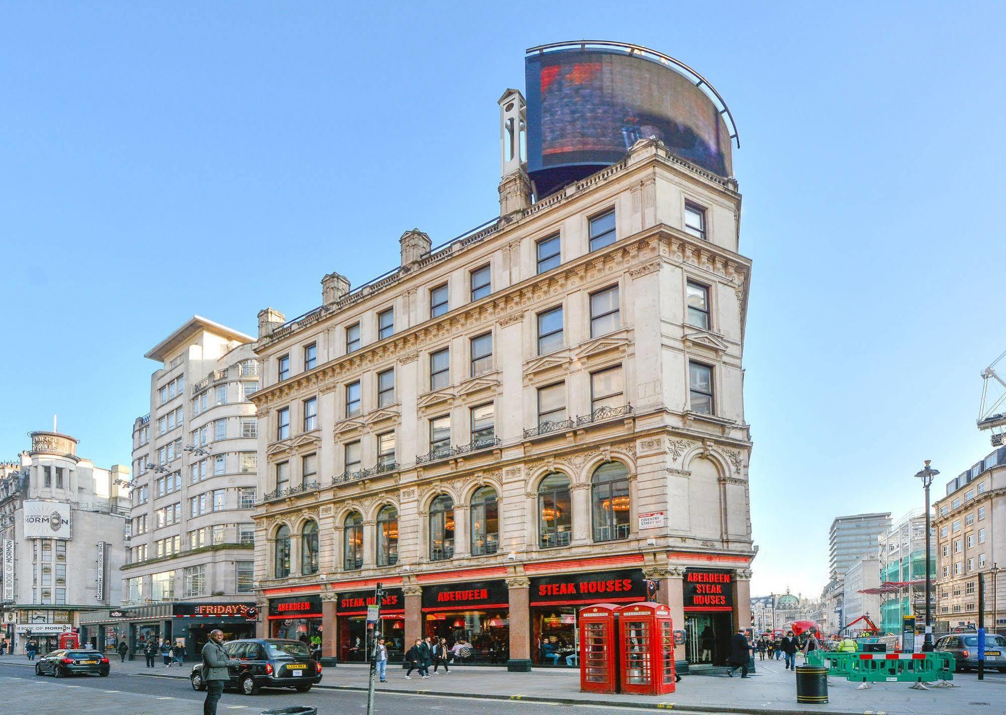 Piccadilly Circus Apartments London Exteriör bild
